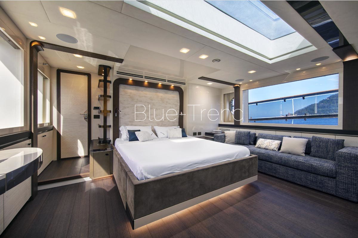 charter yacht Esmeralda of the Seas Master main deck charter yacht Esmeralda of the Seas Master main deck