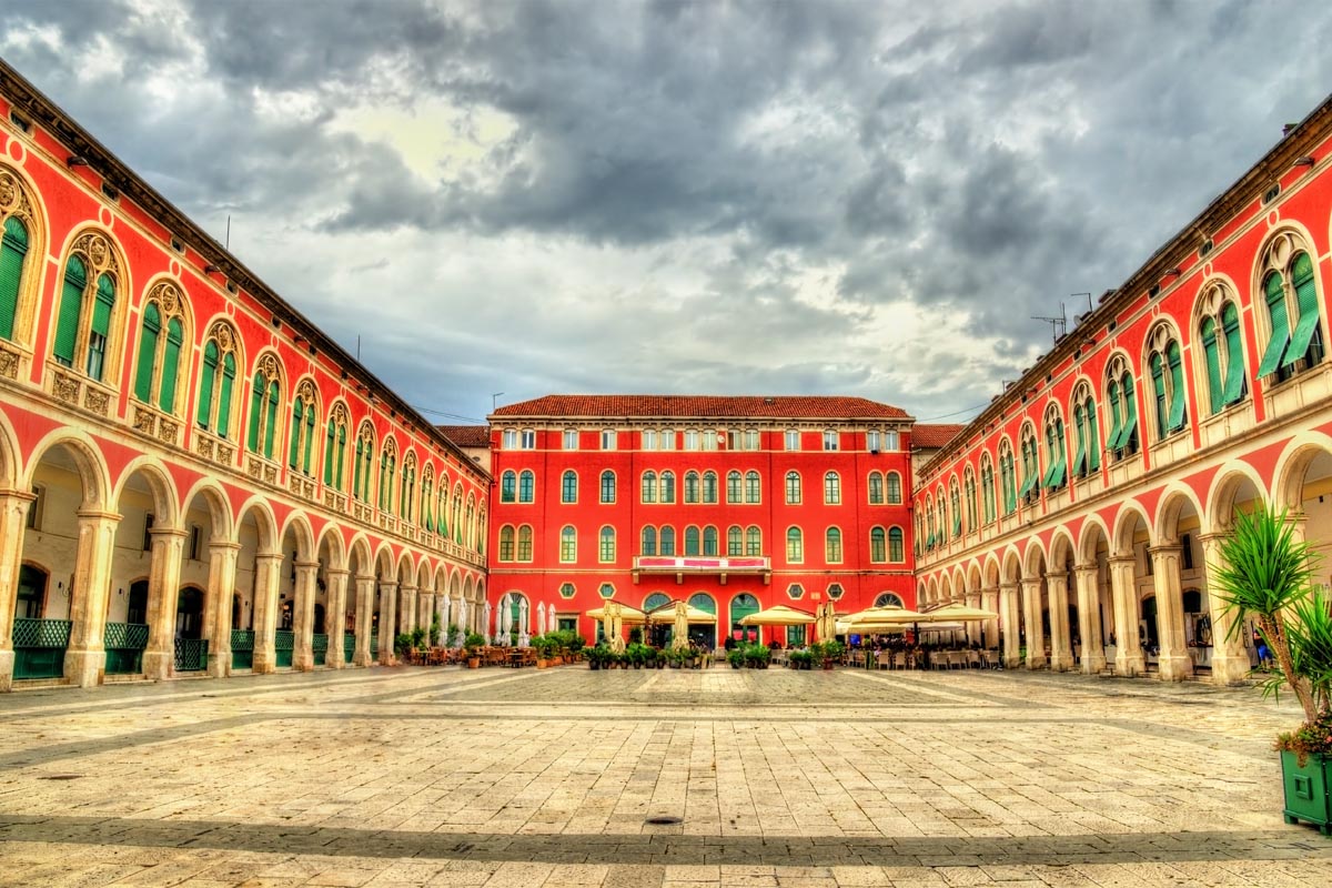Republic Square in Split - Croatie Republic Square in Split - Croatie