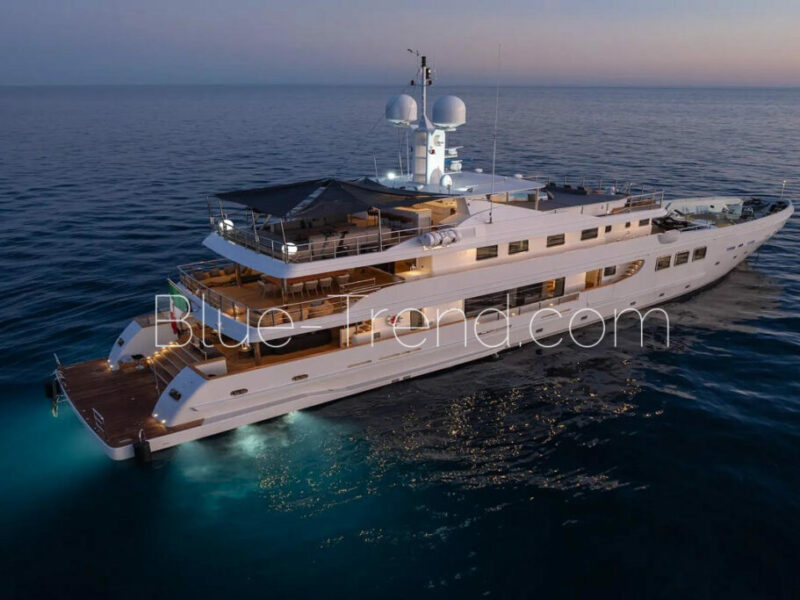 01 R23 at sea