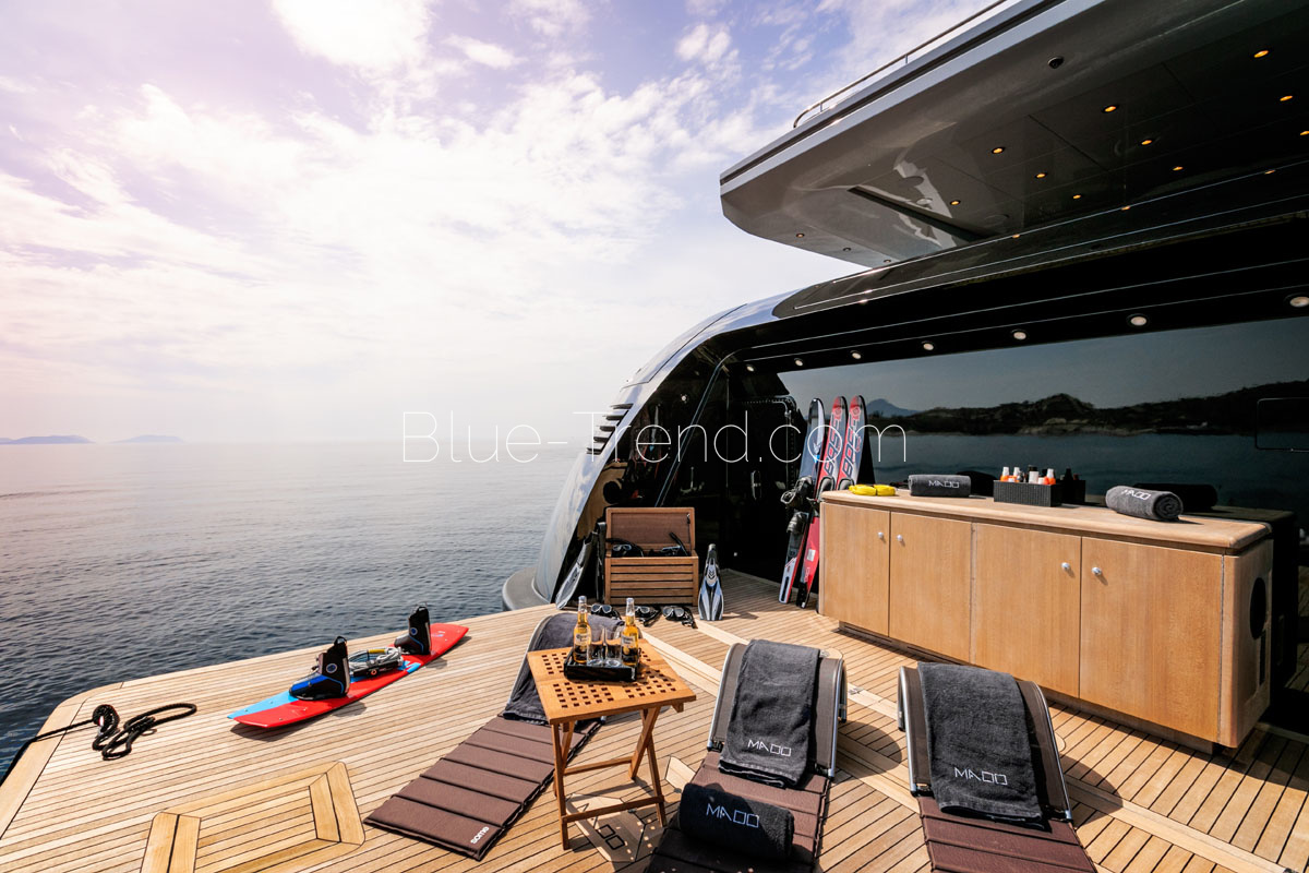 Admiral 130 yacht MADO bathing platform Admiral 130 yacht MADO bathing platform