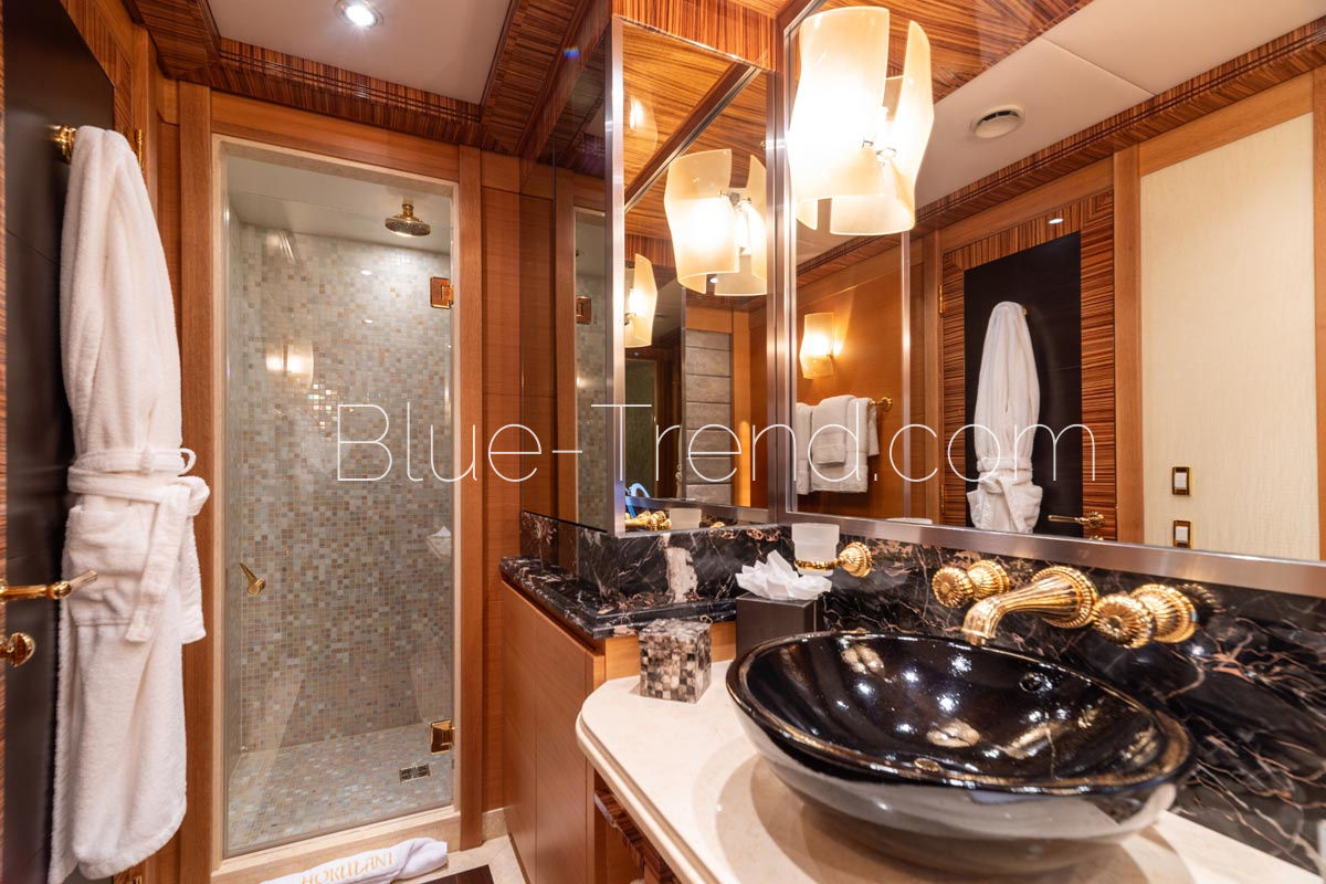 150ft charter yacht HOKULANI Double ensuite 150ft charter yacht HOKULANI Double ensuite