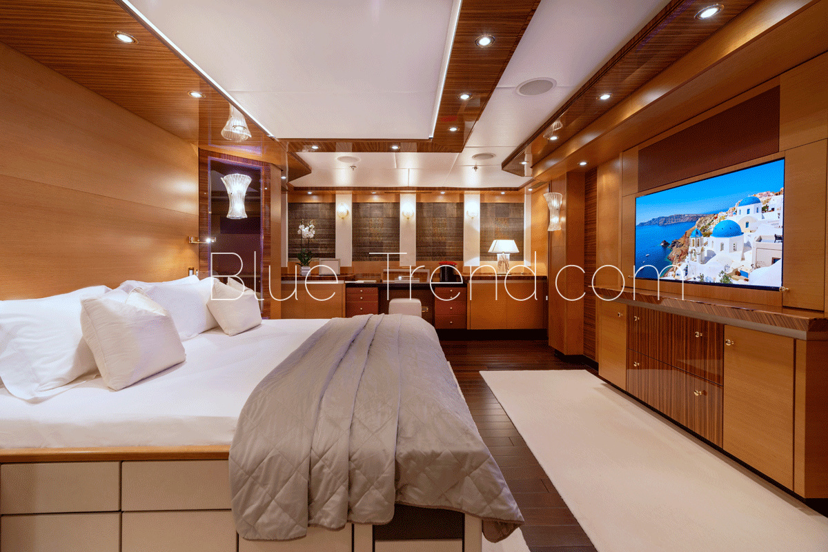 45,70m charter yacht Hokulani Master Vanity Unit 45,70m charter yacht Hokulani Master Vanity Unit