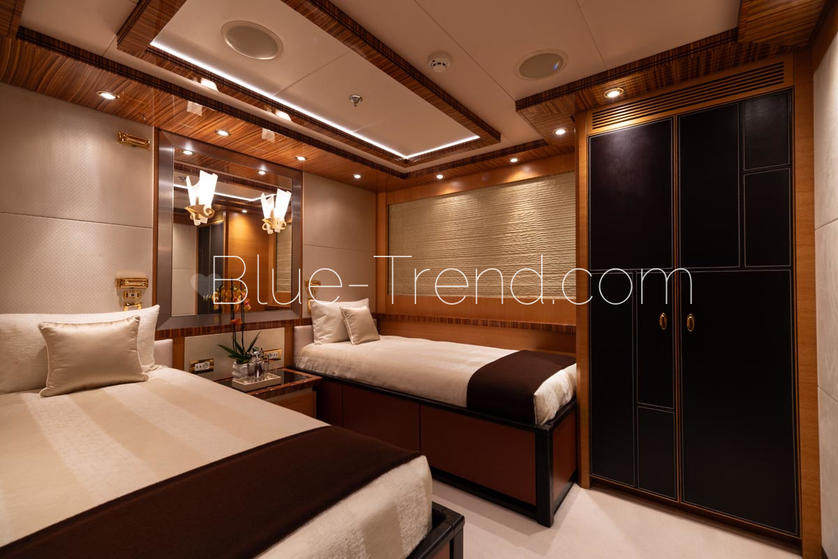 charter yacht HOKULANI TWIN guest cabin charter yacht HOKULANI TWIN guest cabin