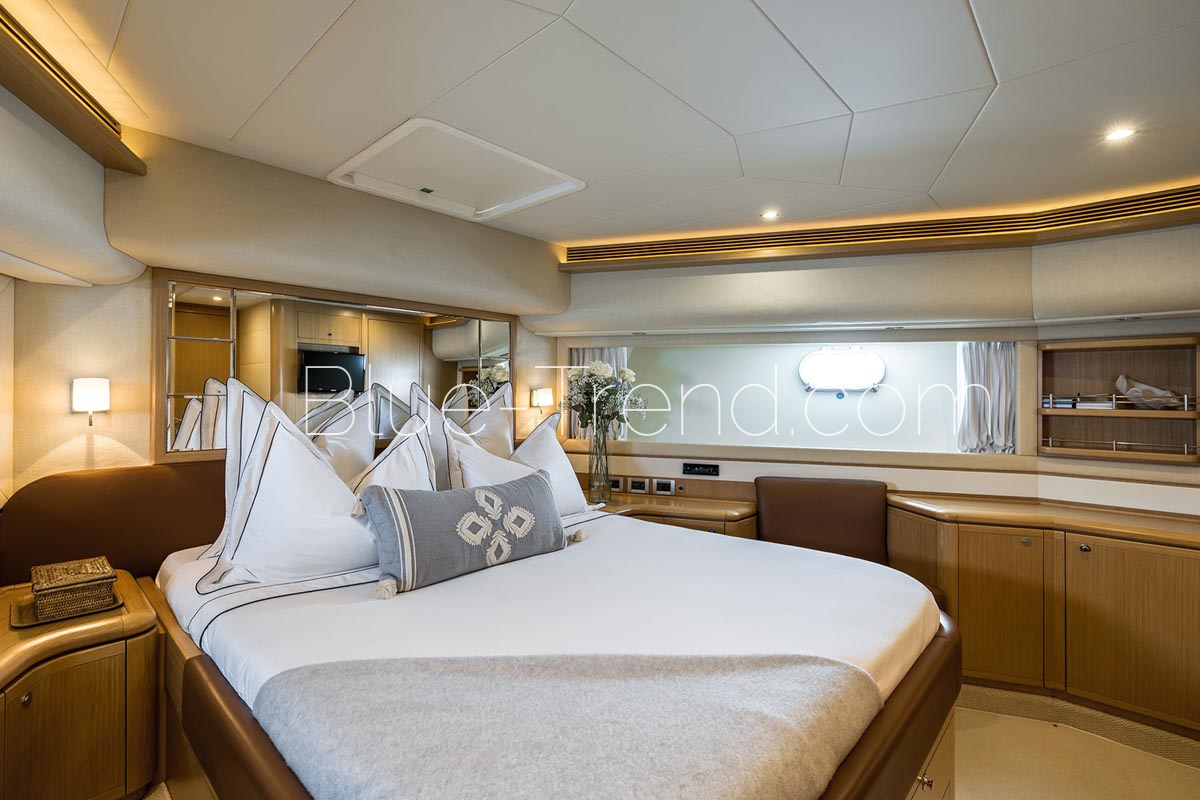 charter yacht ONYX VIP cabin charter yacht ONYX VIP cabin