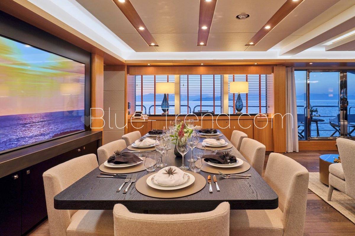 35m charter yacht MAKANI II formal dining 35m charter yacht MAKANI II formal dining