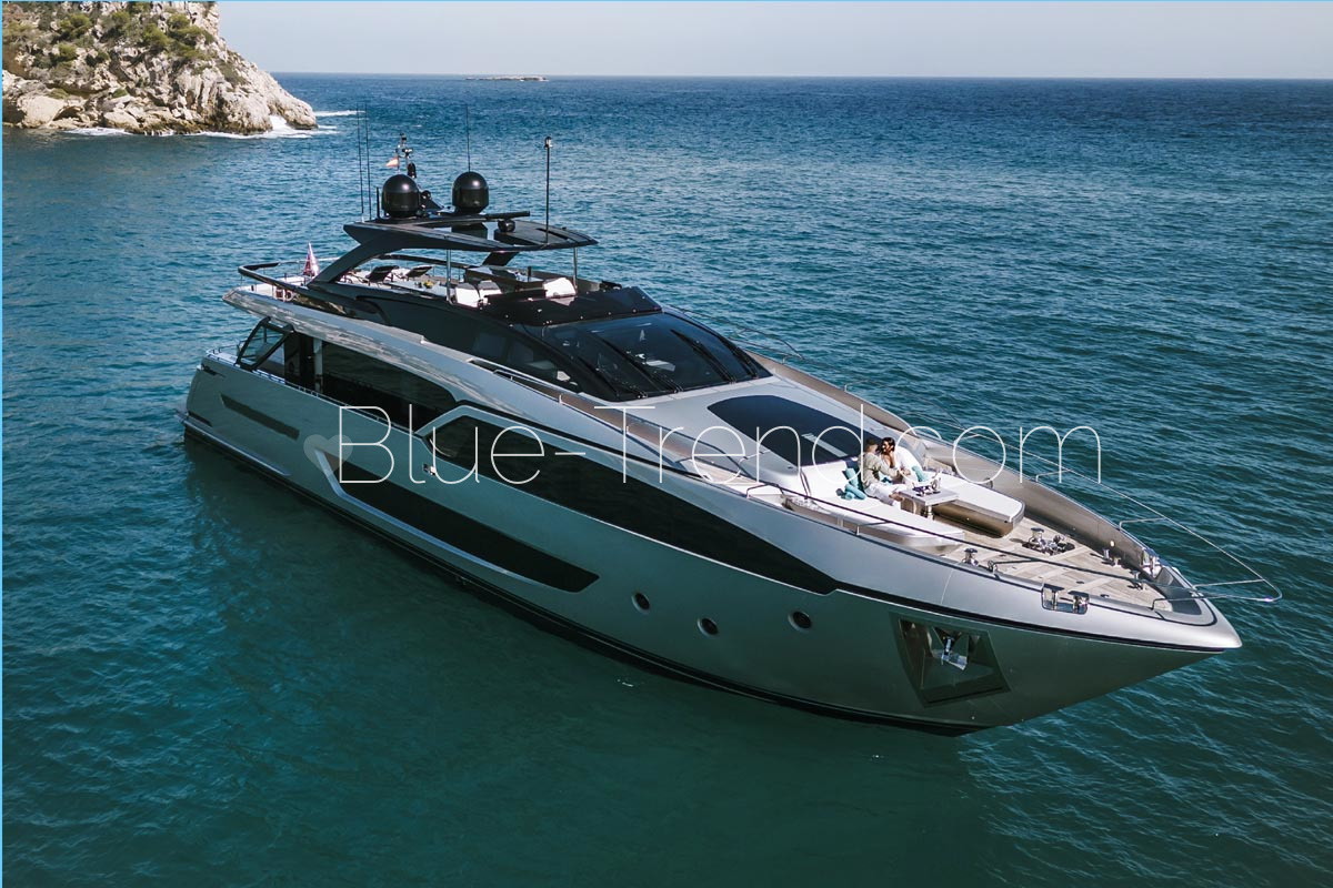 Barracuda III Riva Argo 90 forward Barracuda III Riva Argo 90 forward