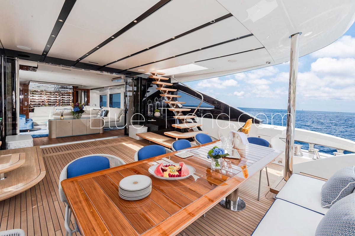 charter yacht LAFAYETTE aft deck charter yacht LAFAYETTE aft deck