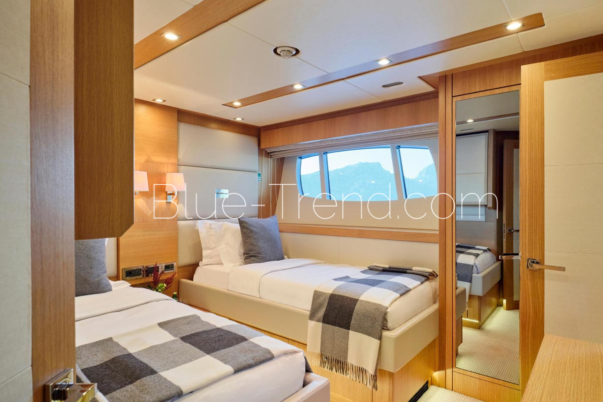charter yacht MAKANI II Twin cabin charter yacht MAKANI II Twin cabin