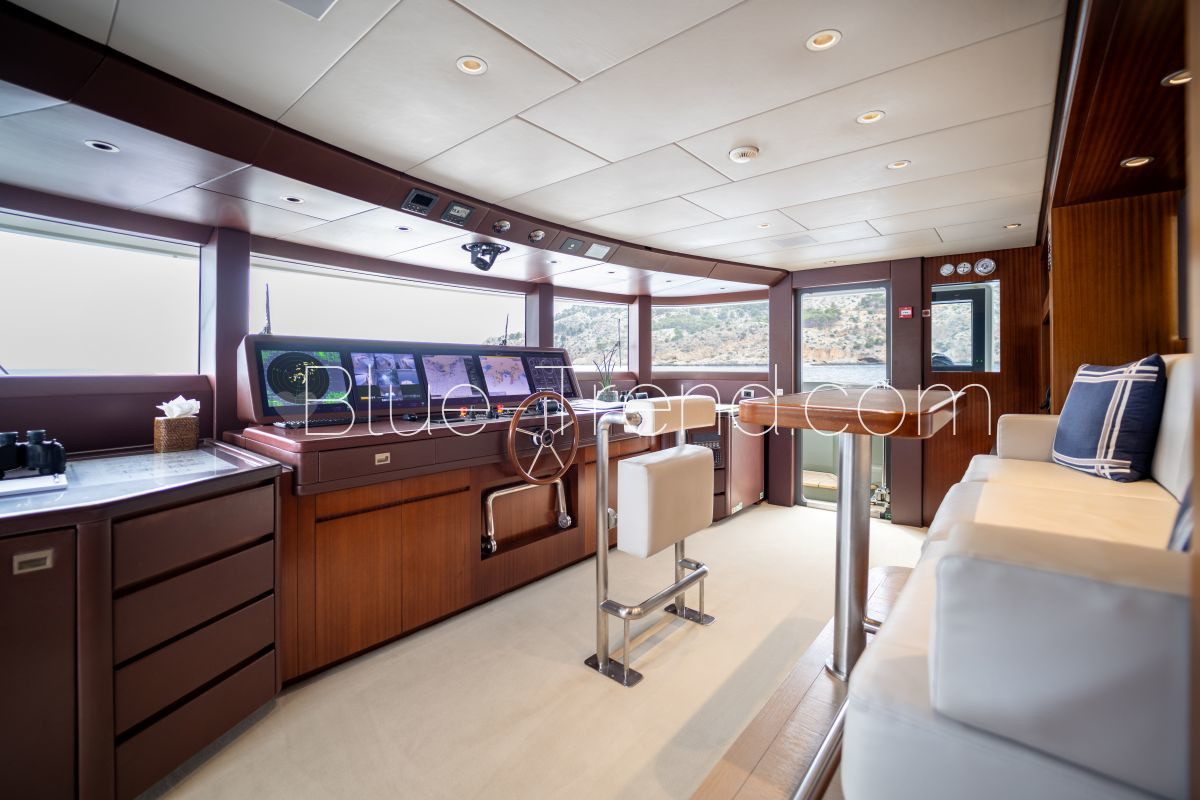 MOKA Sanlorenzo 460 EXP wheelhouse MY MOKA - Sanlorenzo 460 EXP wheelhouse