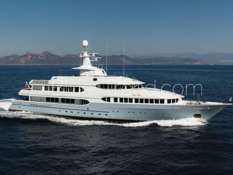 55m Feadship OLYMPUS at sea 55m Feadship OLYMPUS at sea