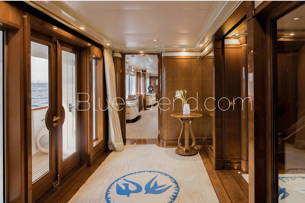 55m Feadship charter yacht OLYMPUS foyer 55m Feadship charter yacht OLYMPUS foyer