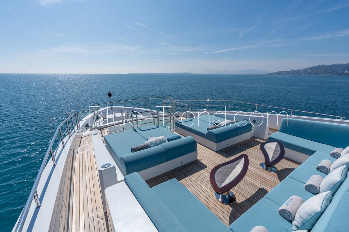 Yacht CHARADE foredeck lounge Yacht CHARADE foredeck lounge