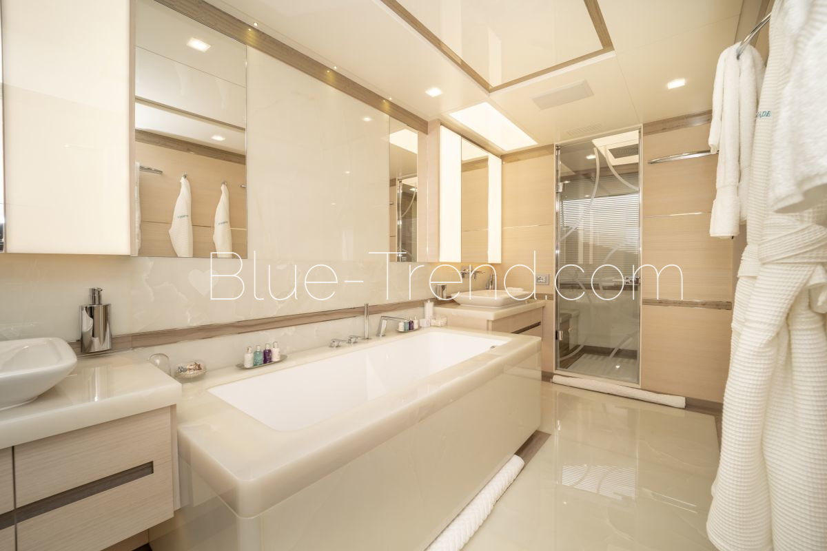 charter yacht CHARADE Master Bath charter yacht CHARADE Master Bath