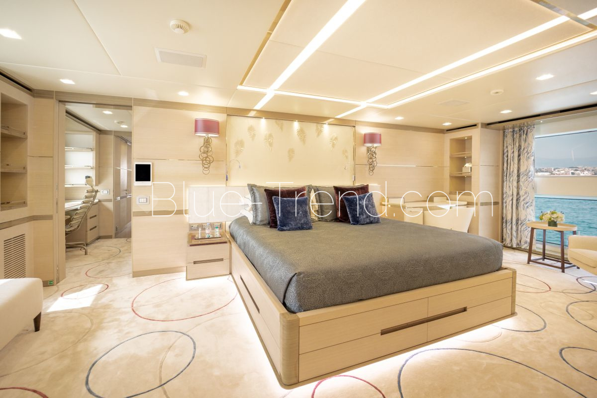 charter yacht CHARADE Master cabin charter yacht CHARADE Master cabin