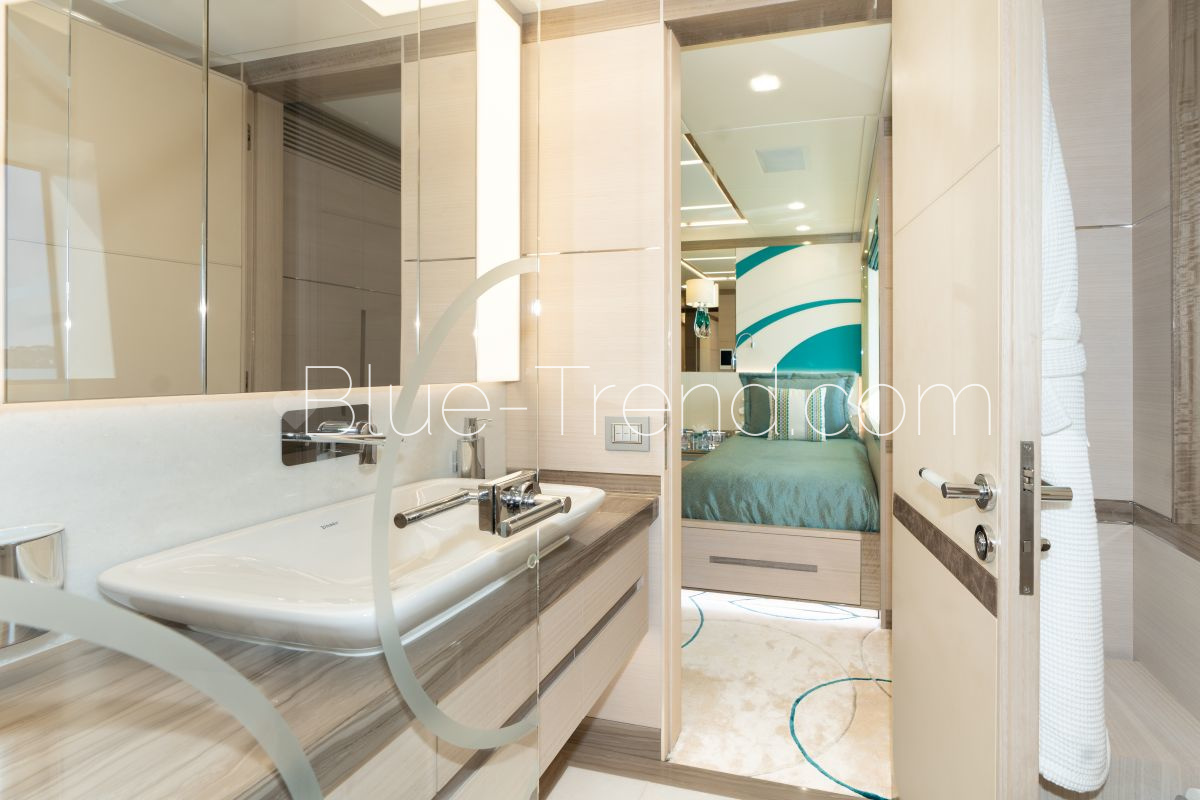 charter yacht CHARADE twin 2 ensuite charter yacht CHARADE twin 2 ensuite