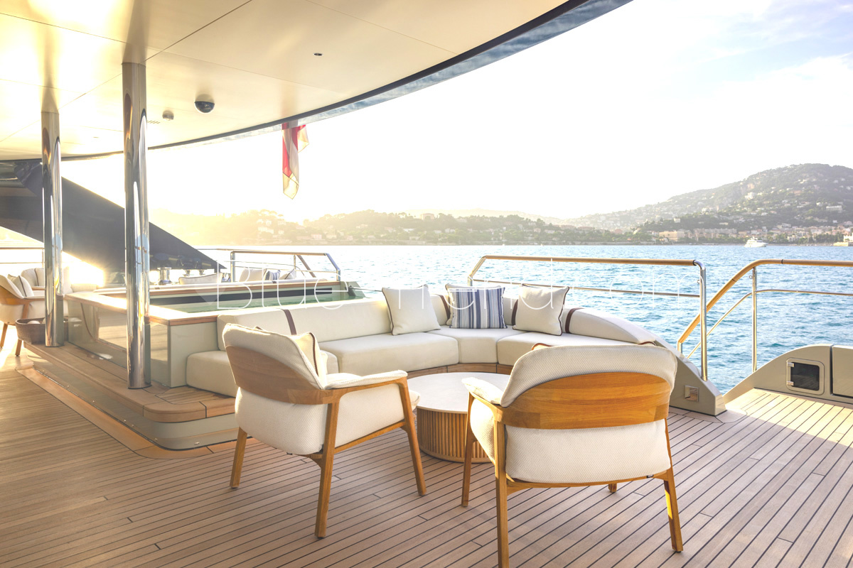 42,83m Rossinavi Catamaran aft deck Jacuzzi 42,83m Rossinavi Catamaran aft deck Jacuzzi