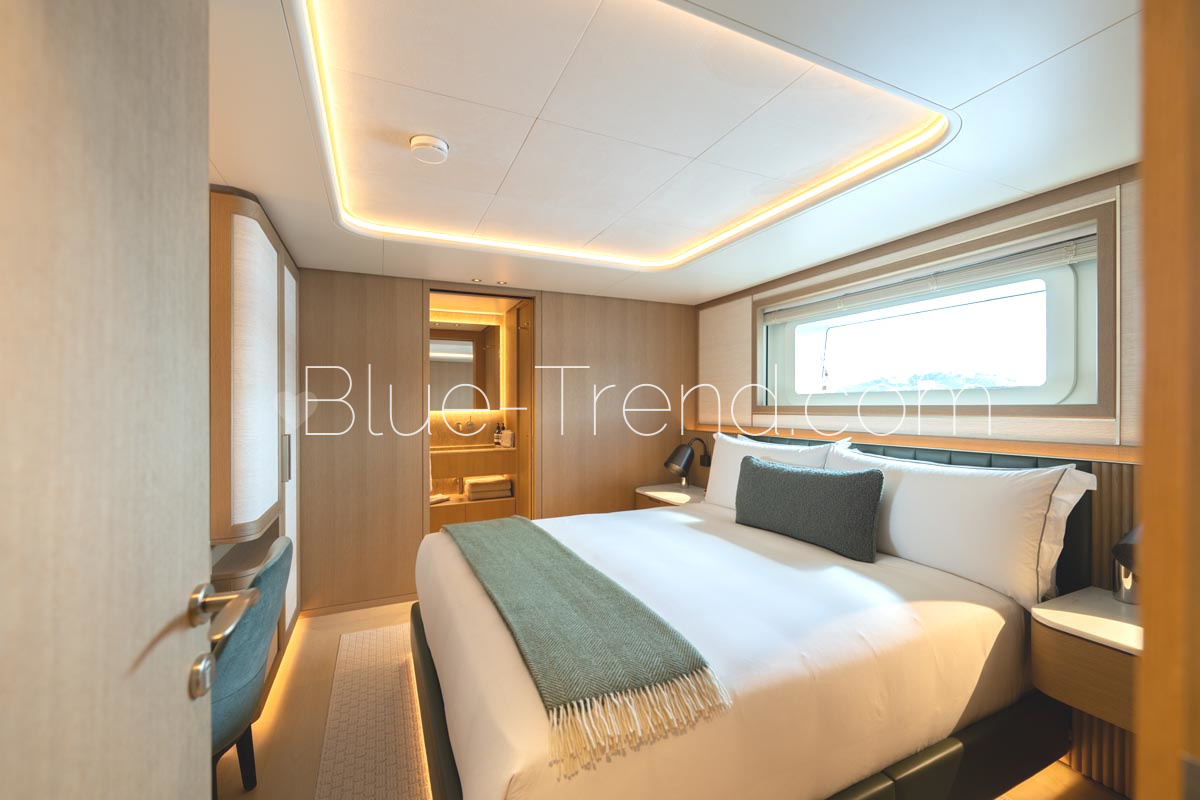 42,83m charter yacht SEAWOLF X Guest cabin 42,83m charter yacht SEAWOLF X Guest cabin
