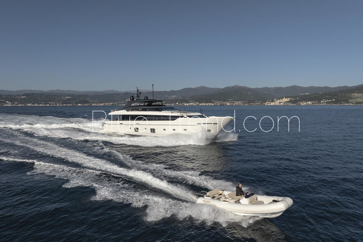 Sanlorenzao 120A VAUBAN with tender Sanlorenzao 120A VAUBAN with tender
