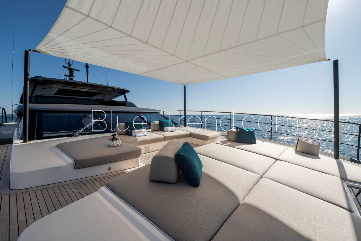 Sanlorenzo 120A VAUBAN forward sunbathing Sanlorenzo 120A VAUBAN forward sunbathing