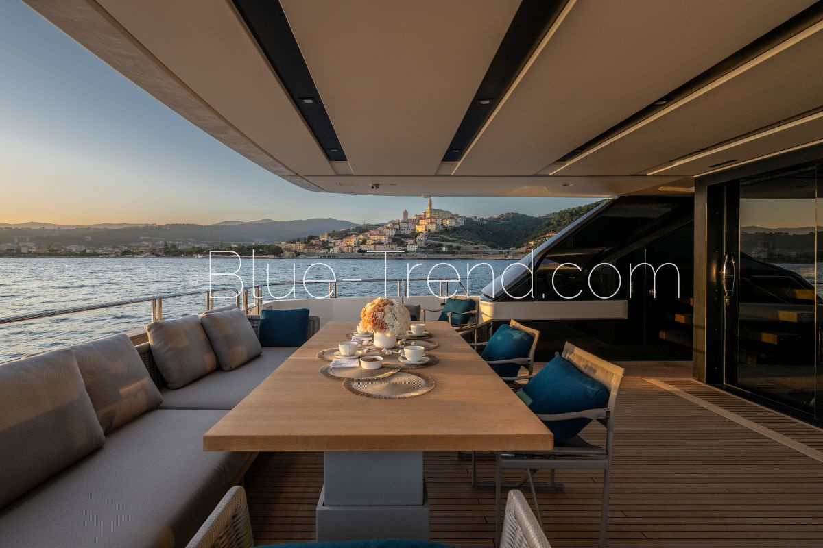 charter yacht VAUBAN aft deck al-fresco dining charter yacht VAUBAN aft deck al-fresco dining