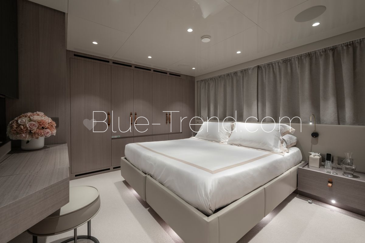 charter yacht VAUBAN convertible twin charter yacht VAUBAN convertible twin